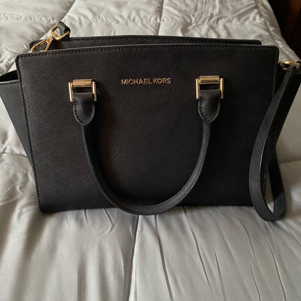 Michael Kors Selma Medium Black